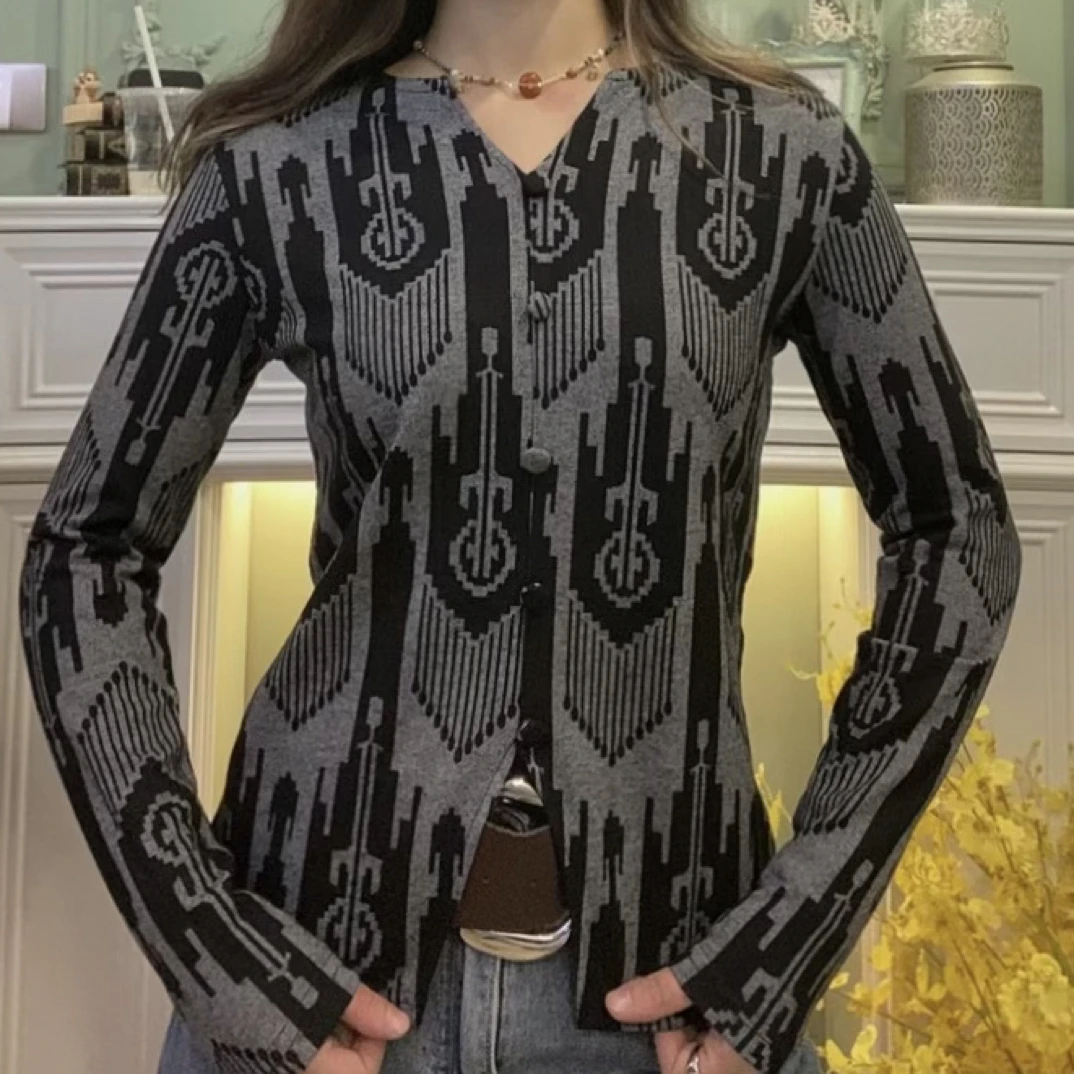 elmoda 设计款时尚百搭小上衣网红女士显瘦