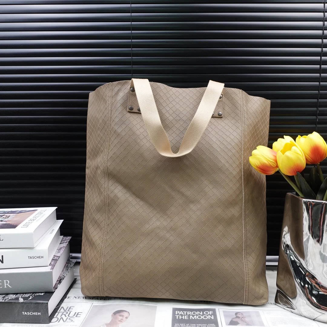 95新 BOTTEGA VENETA/葆蝶家 单肩包/T10267814