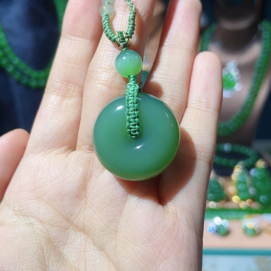 和田玉（碧玉）未镶嵌颈饰