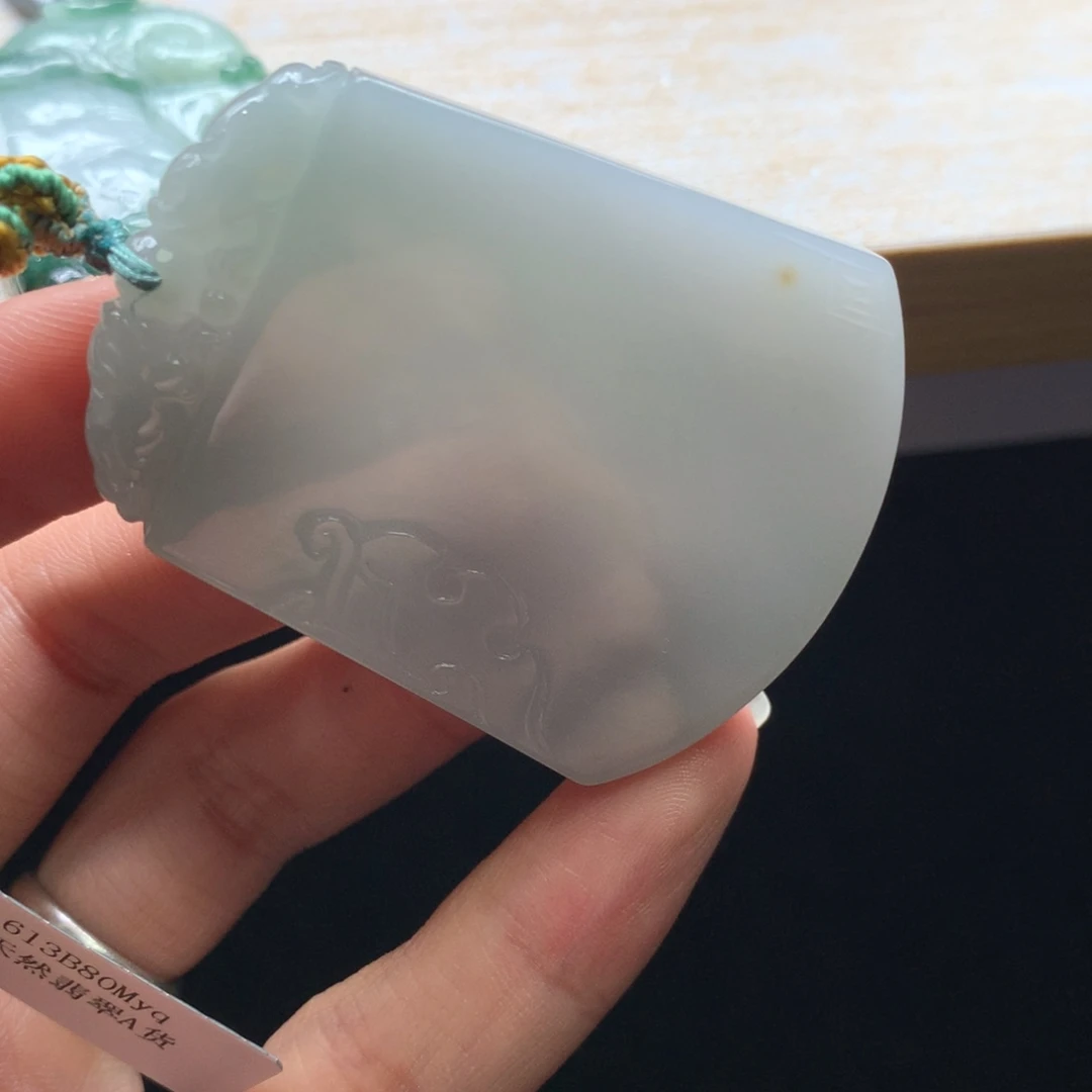 翡翠未镶嵌颈饰吊坠