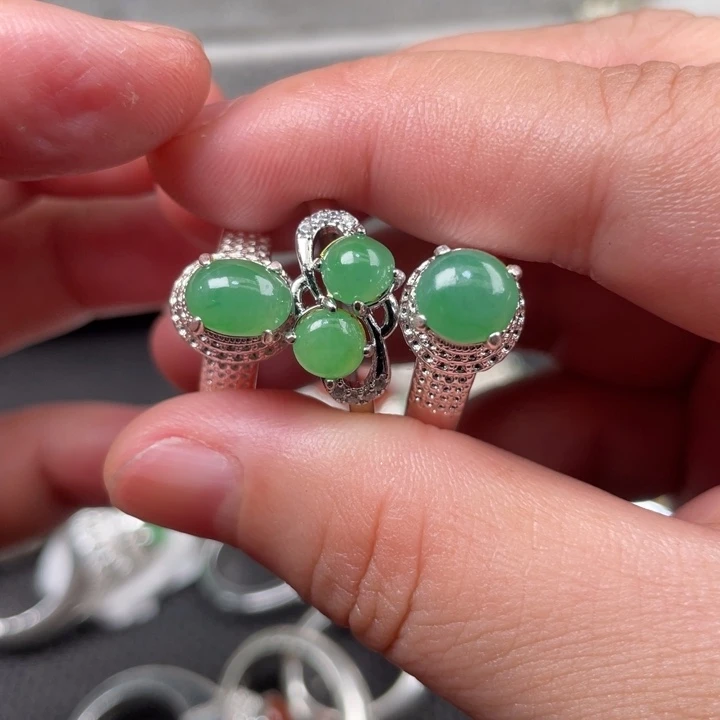 翡翠未镶嵌戒指缅甸天然翡翠