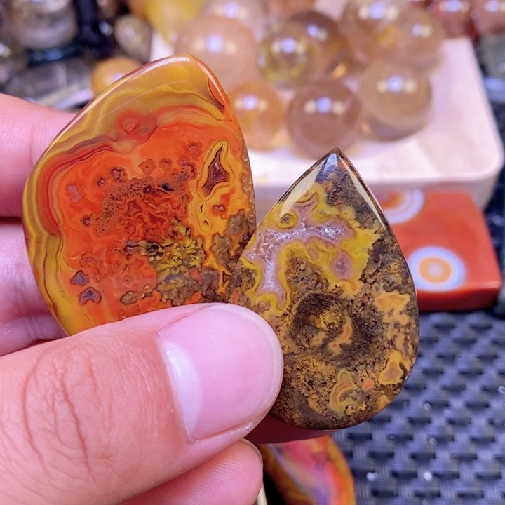 【闪购商品】玛瑙/玉髓颈饰未镶嵌万**山