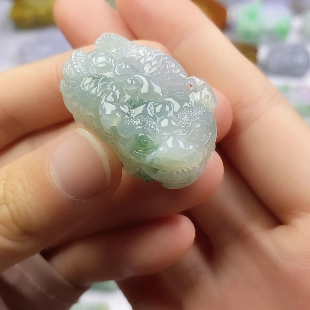 颈饰未镶嵌翡翠貔貅