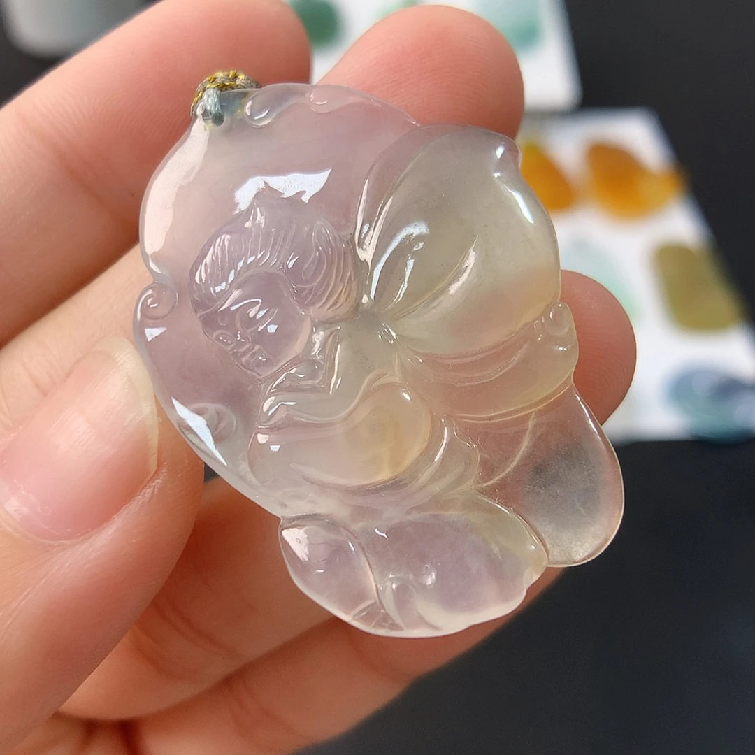翡翠未镶嵌颈饰花仙子