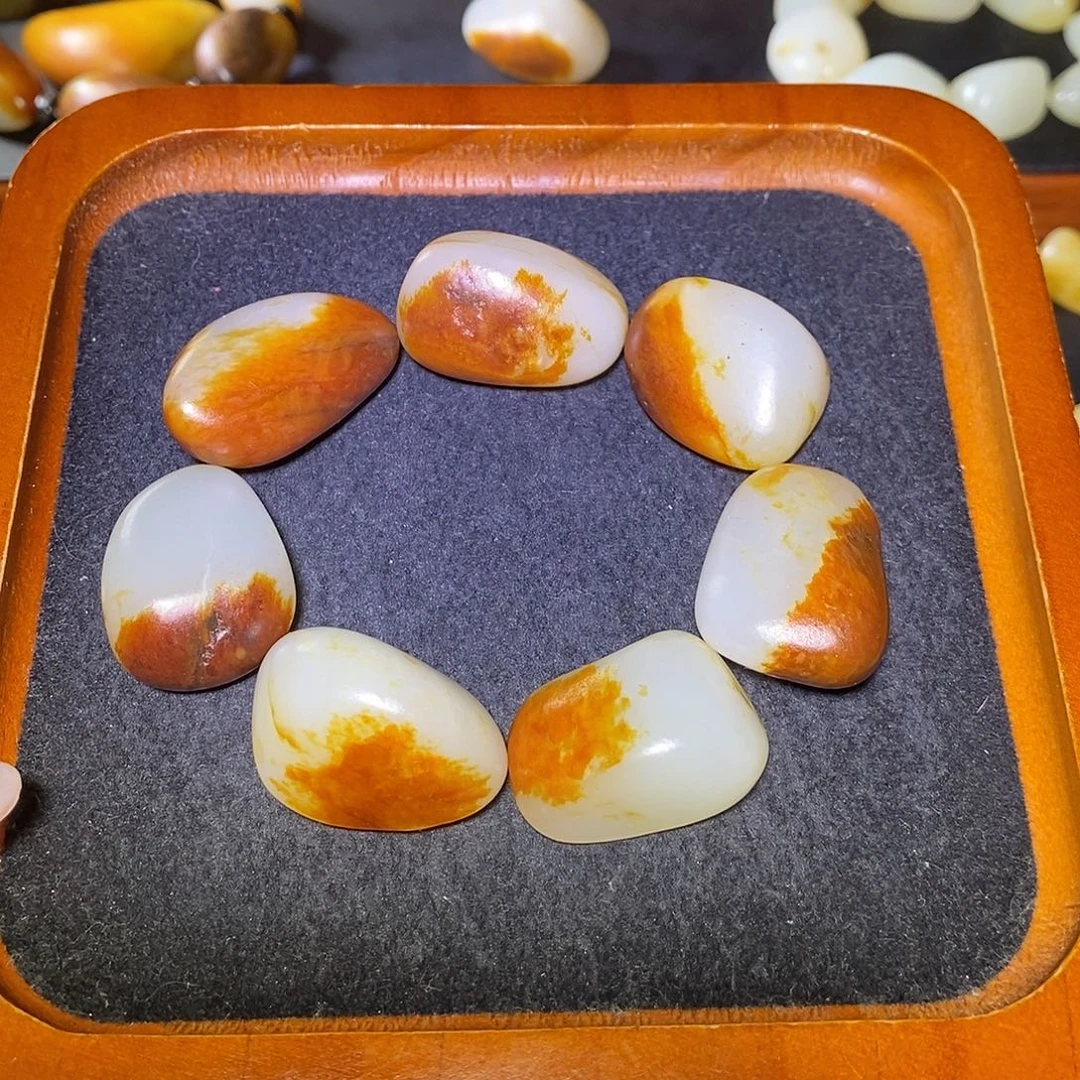 和田玉未镶嵌手串