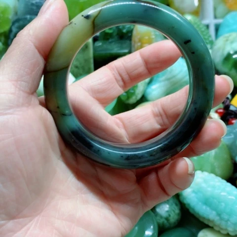 蛇纹石玉未镶嵌手把件林*