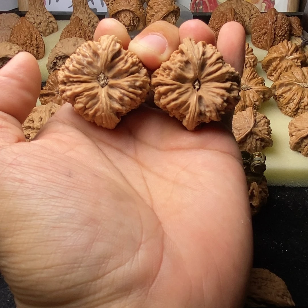 文玩核桃把件嘛***我高炮