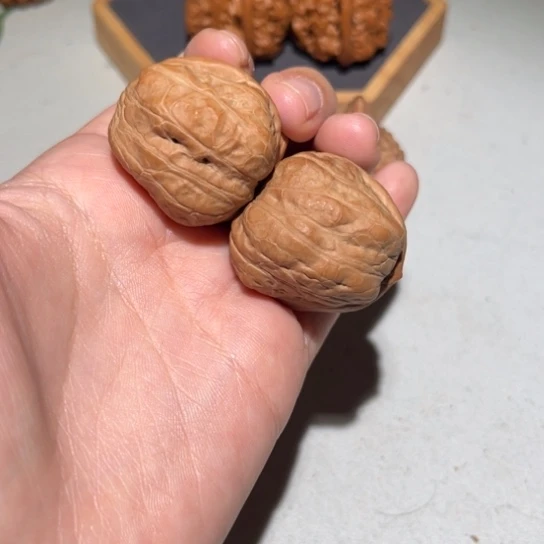 文玩核桃把件玉蟾