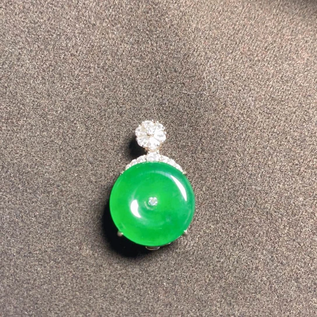 翡翠未镶嵌吊坠(赠链)天然