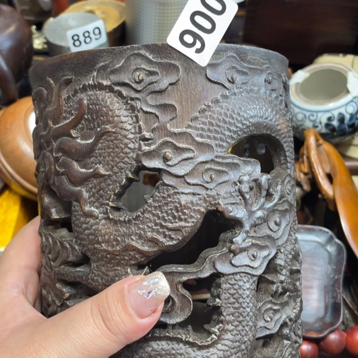 达***付文房四宝中用来形容