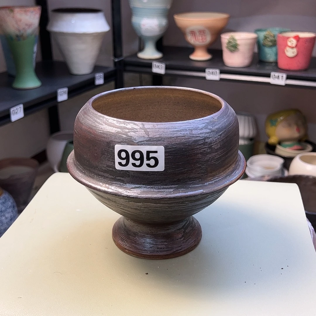 景德镇陶瓷口杯11高，14内高8.5