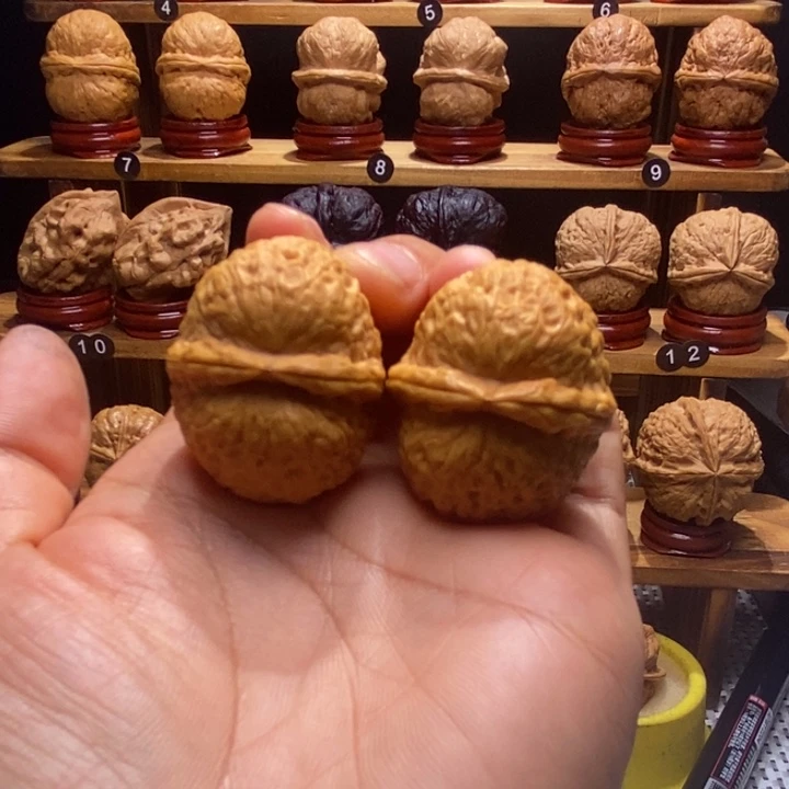 文玩核桃把件石奎元宝39