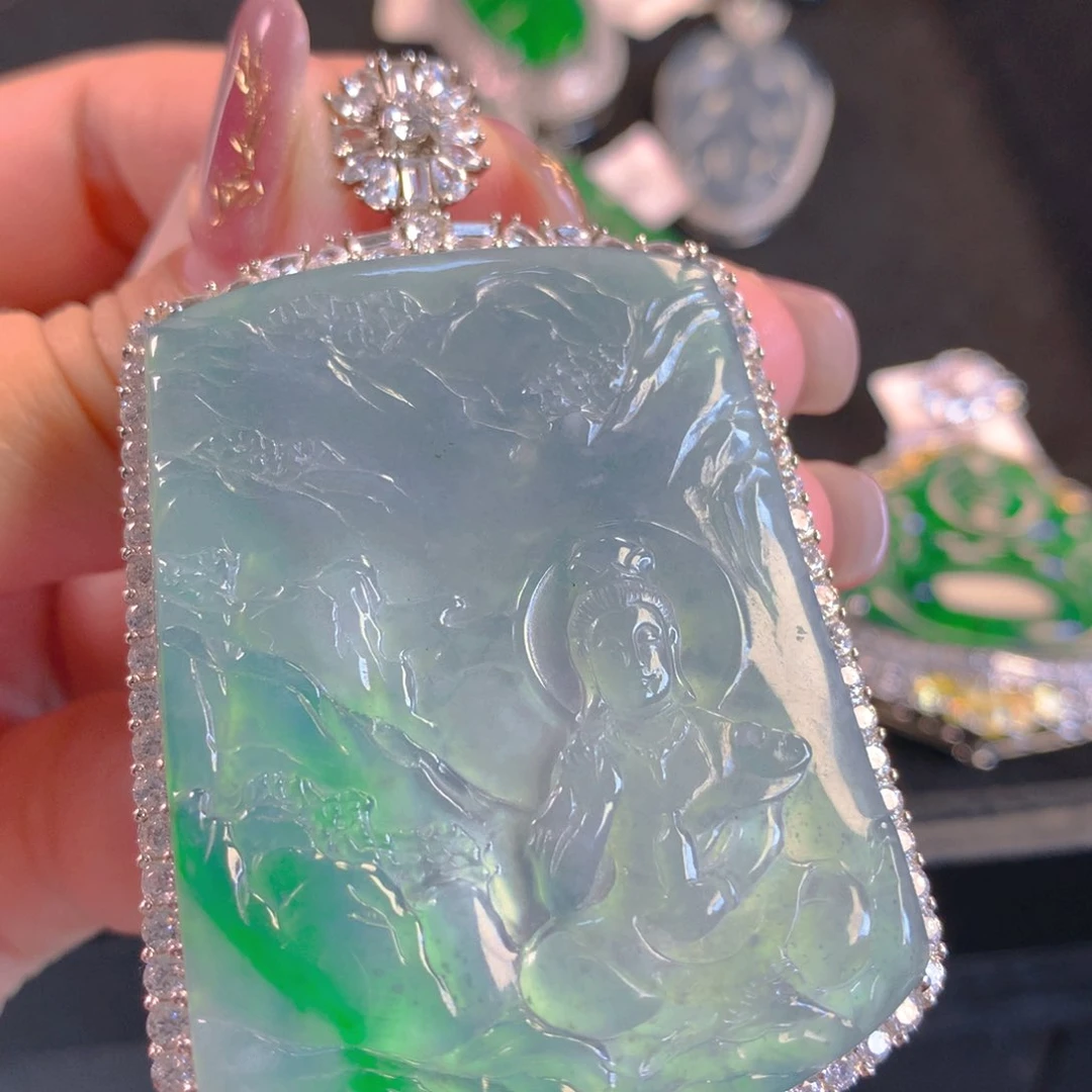 翡翠颈饰银S925镶嵌翡翠