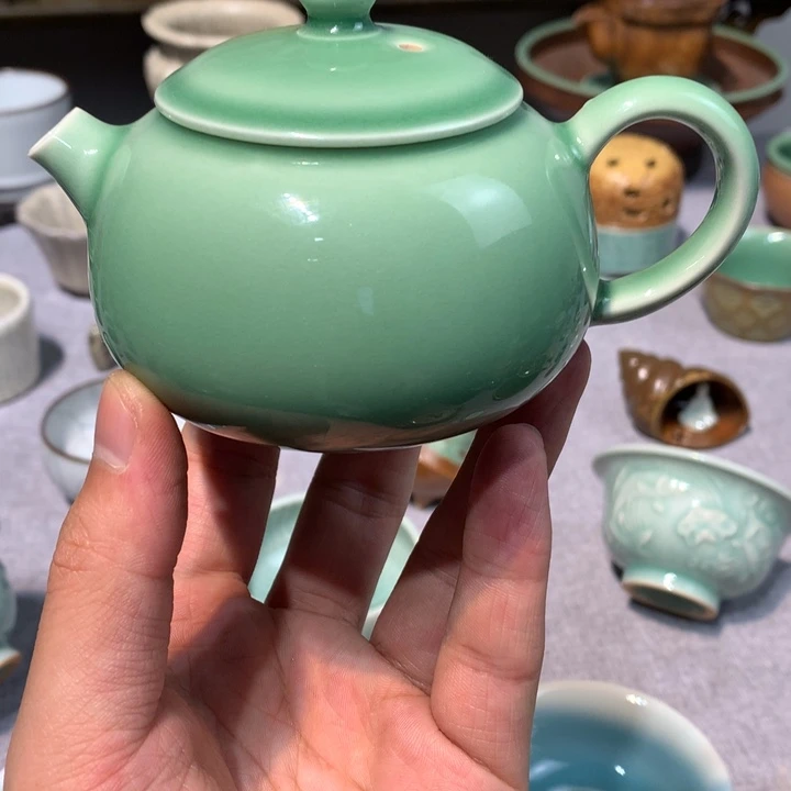 鸿***順龙泉青瓷手工制作