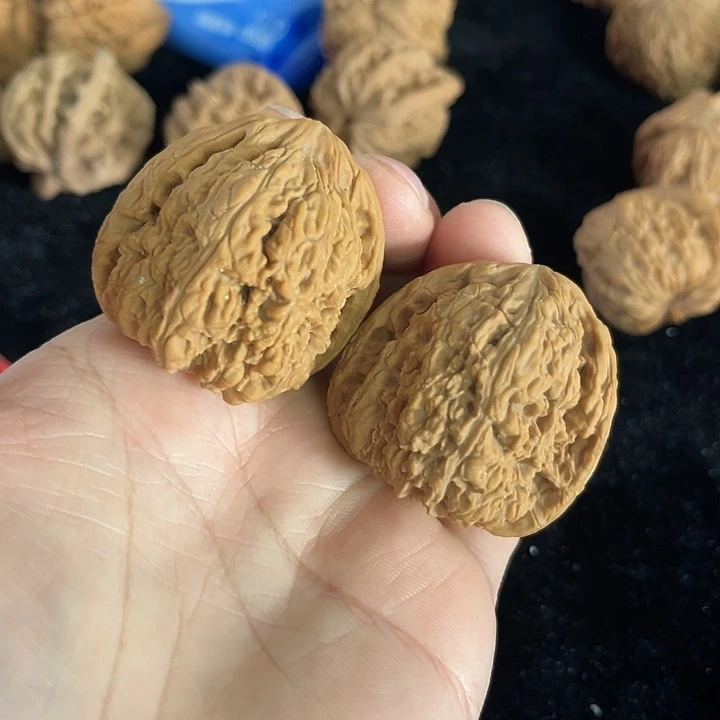 把件文玩核桃40左右南疆，编号013