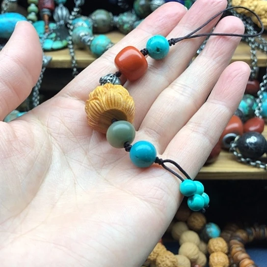 女款项链搭配独家订制