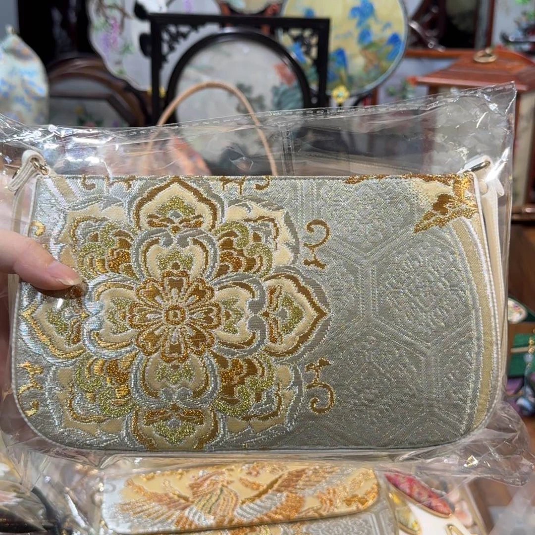 刺绣纯手工工艺品