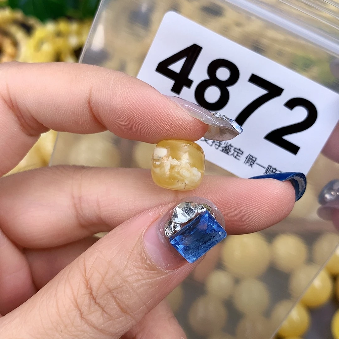 蜜蜡未镶嵌珠宝奇石12.1