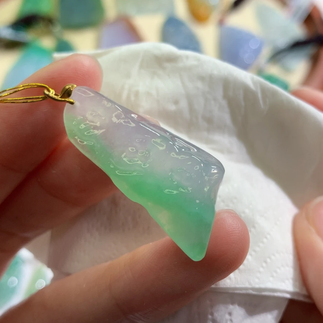 【闪购商品】翡翠吊坠(不含链)未镶嵌?****9 1758