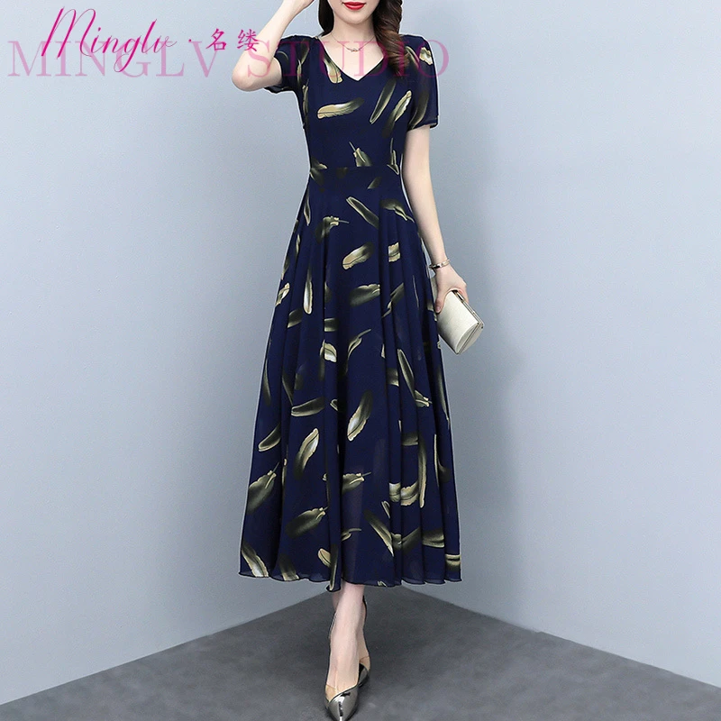 碎花雪纺连衣裙子女装春秋2025年新款夏季短袖大码收腰v领中长裙