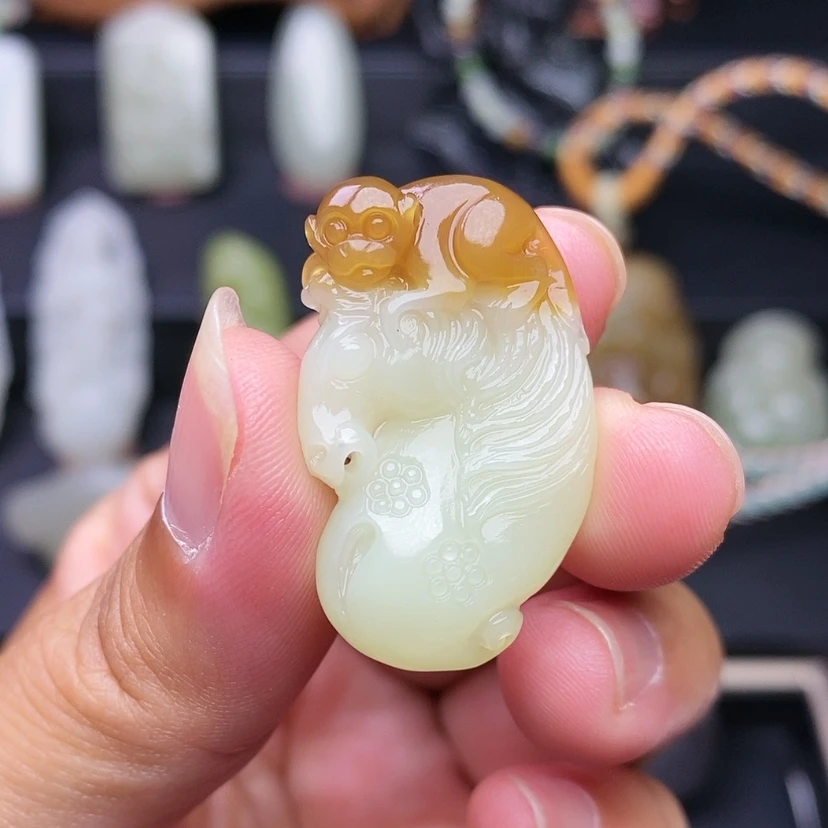 【闪购商品】和田玉未镶嵌挂件?****）