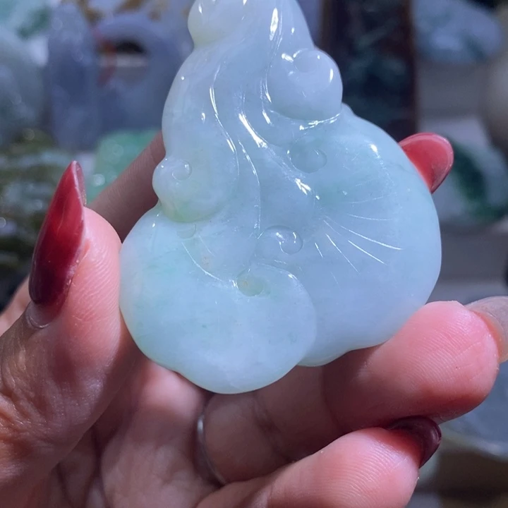 【闪购商品】翡翠未镶嵌颈饰如意