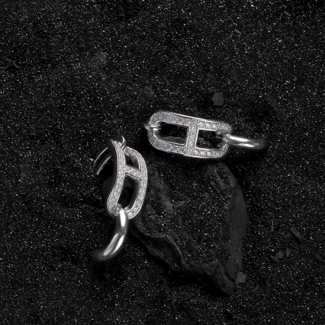 925银合成锆石耳饰 E25654 意大利精工白锆猪鼻子链条挂耳式耳环