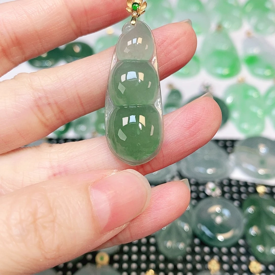 翡翠吊坠(不含链)18K金镶嵌
