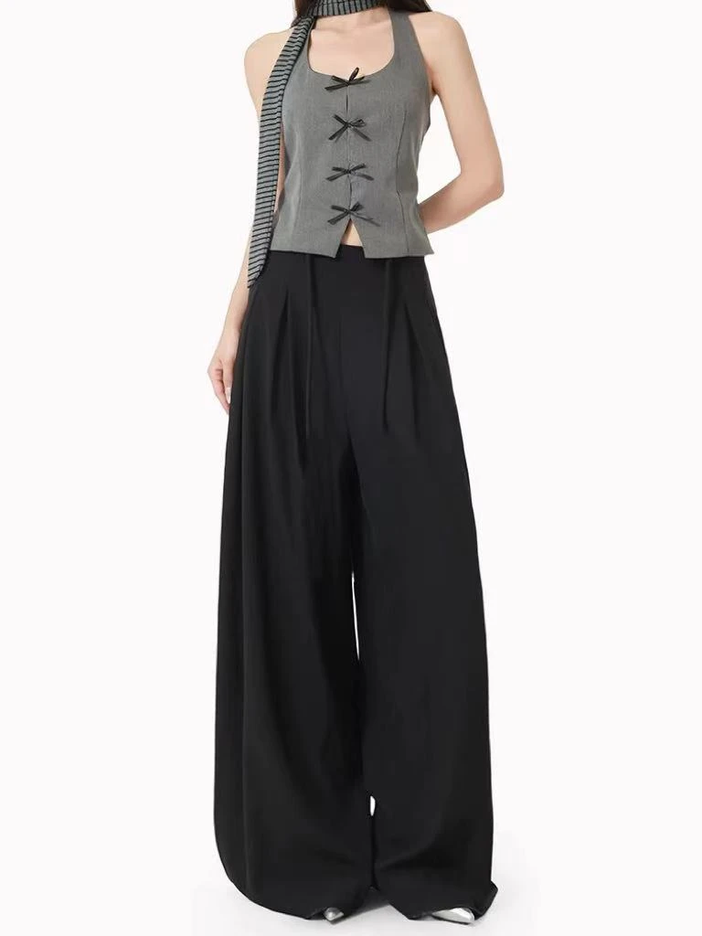 利落极简 松弛西裤