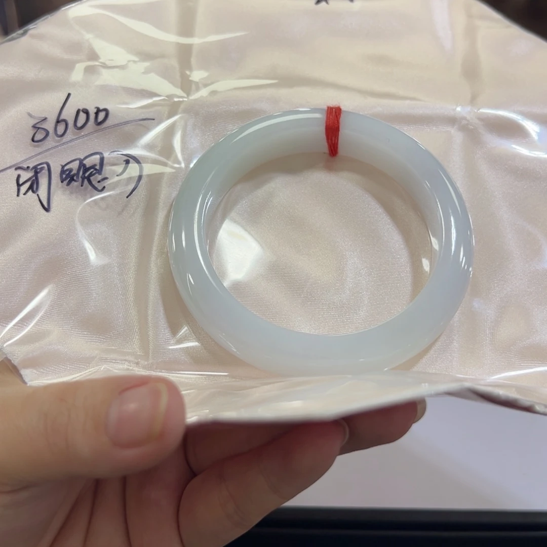 覃***姐翡翠未镶嵌手镯手镯