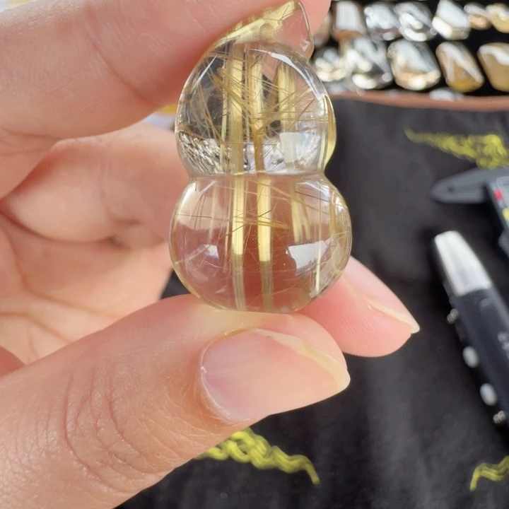 爱***红珠宝半成品水晶未镶嵌