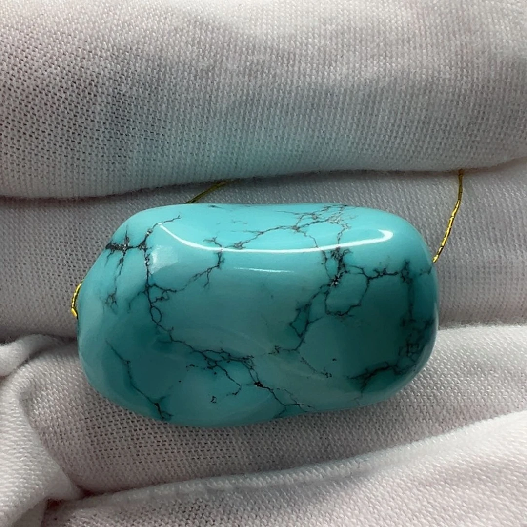 绿松石未镶嵌随形 20mm