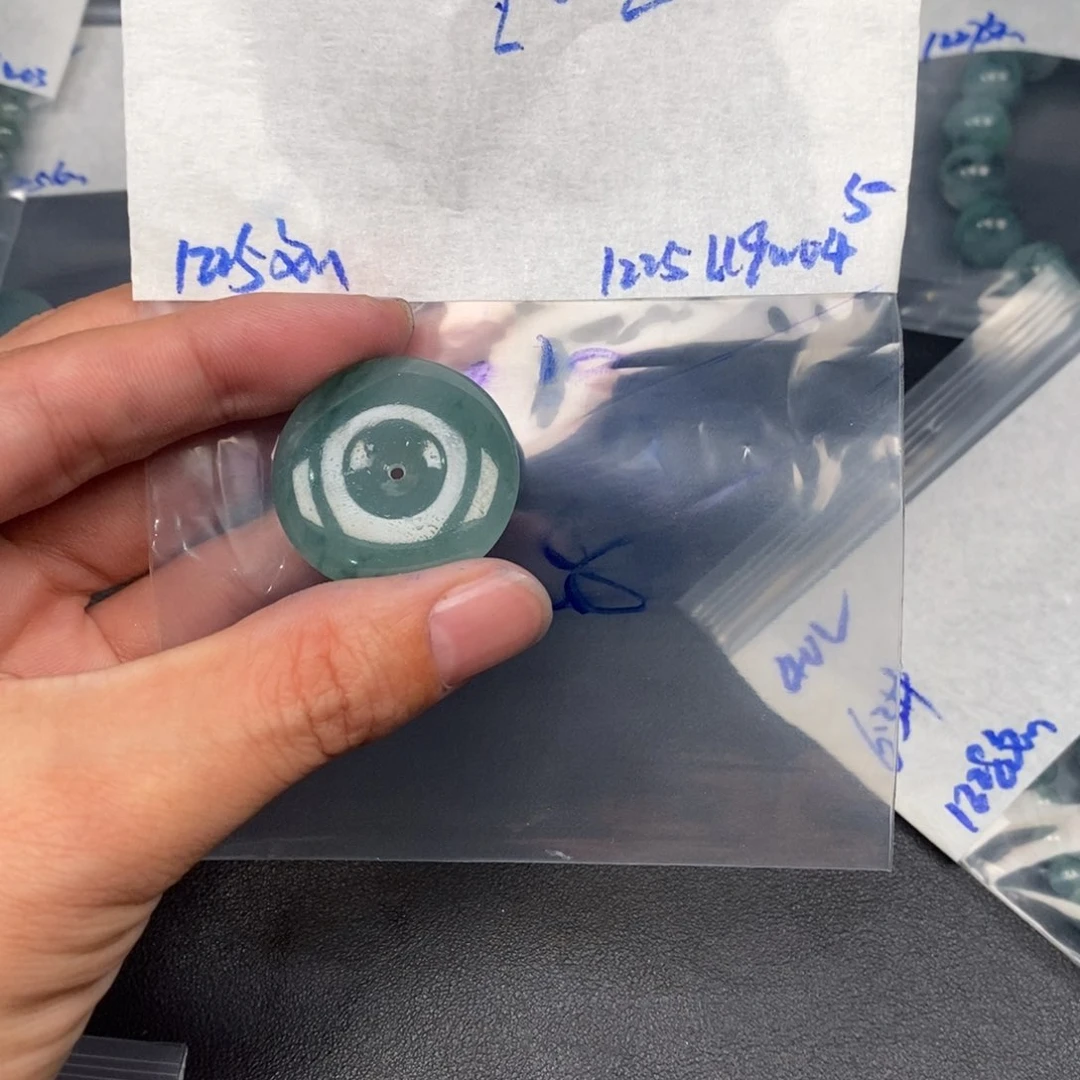 定制翡翠未镶嵌L*Z缅甸