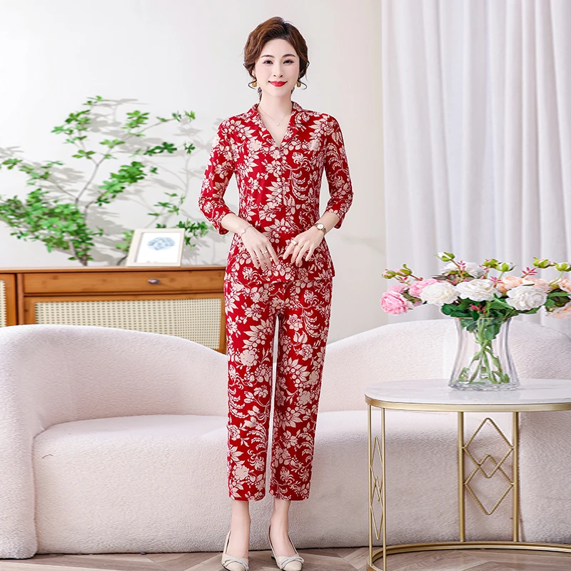 2025妈妈装套装女夏季时尚洋气短袖中年夏装40到50岁两件套