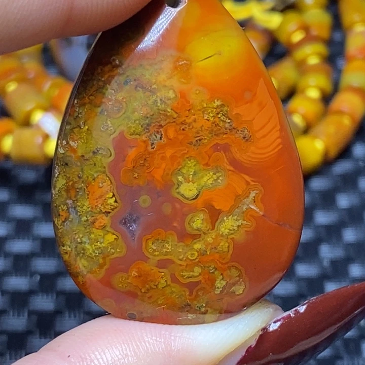 玛瑙/玉髓颈饰未镶嵌