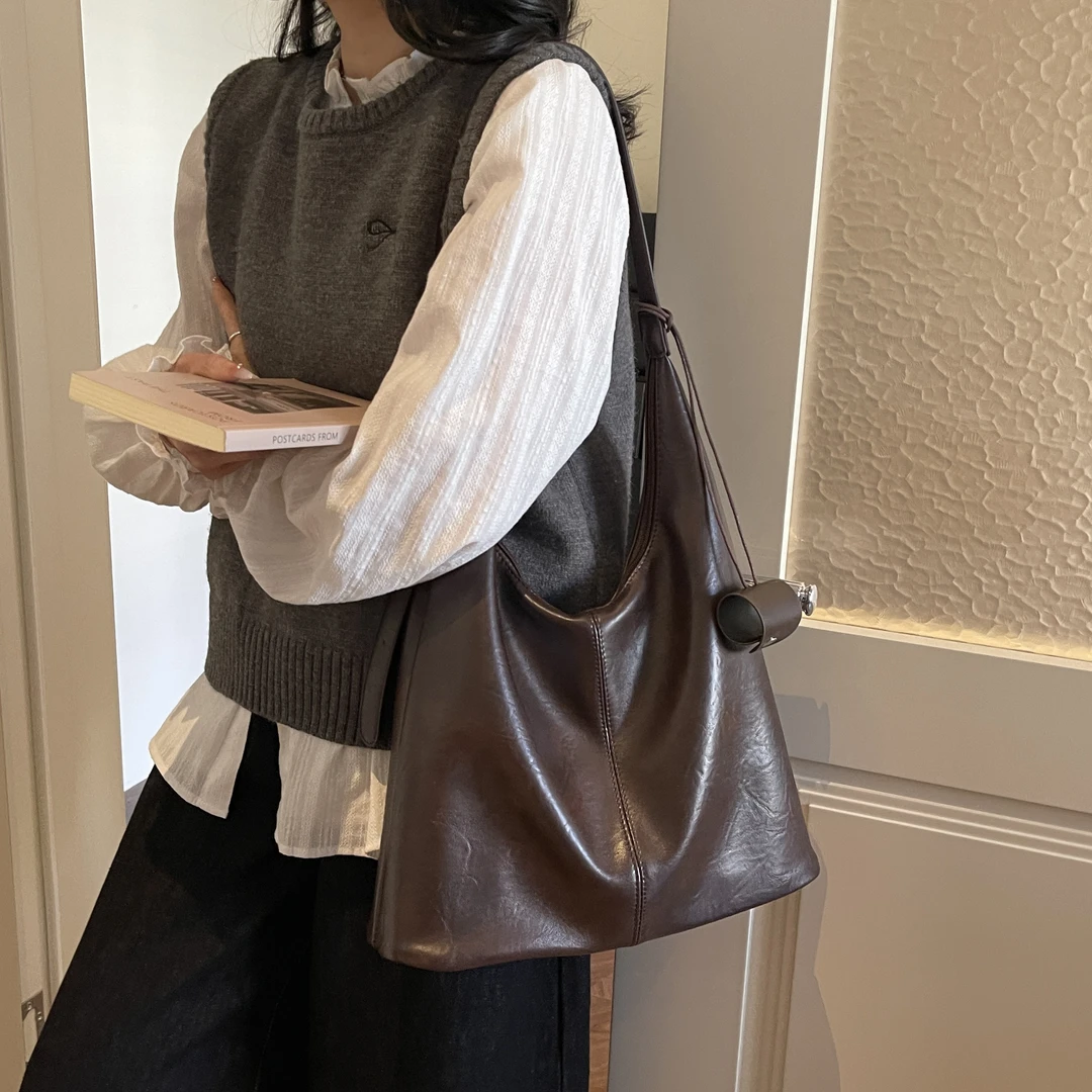 秋冬托特包单肩斜挎包大容量包包百搭女士复古通勤时尚防盗竖款