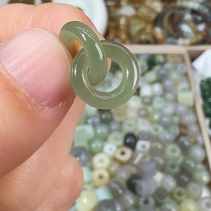 和田玉未镶嵌颈饰11mm