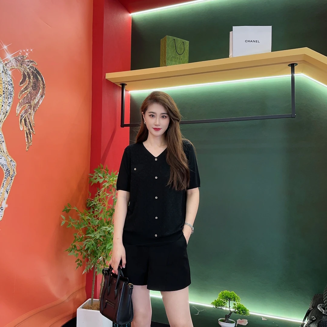 9611多金大码气质减龄上衣春秋季女装设计女