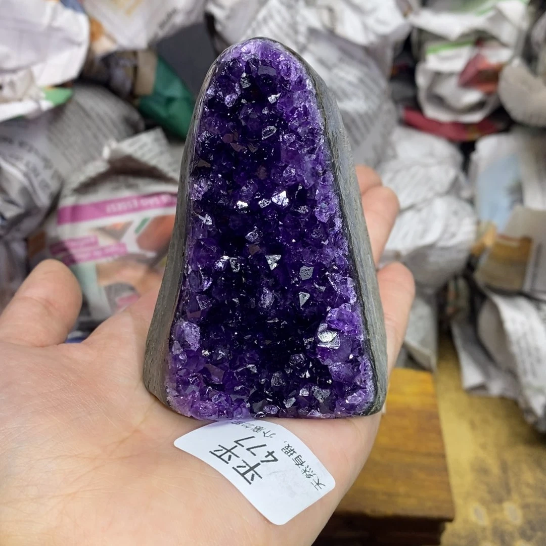 紫晶乌拉圭未镶嵌