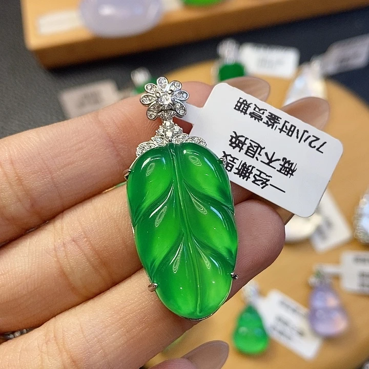 玛瑙/玉髓银S925镶嵌颈饰叶子