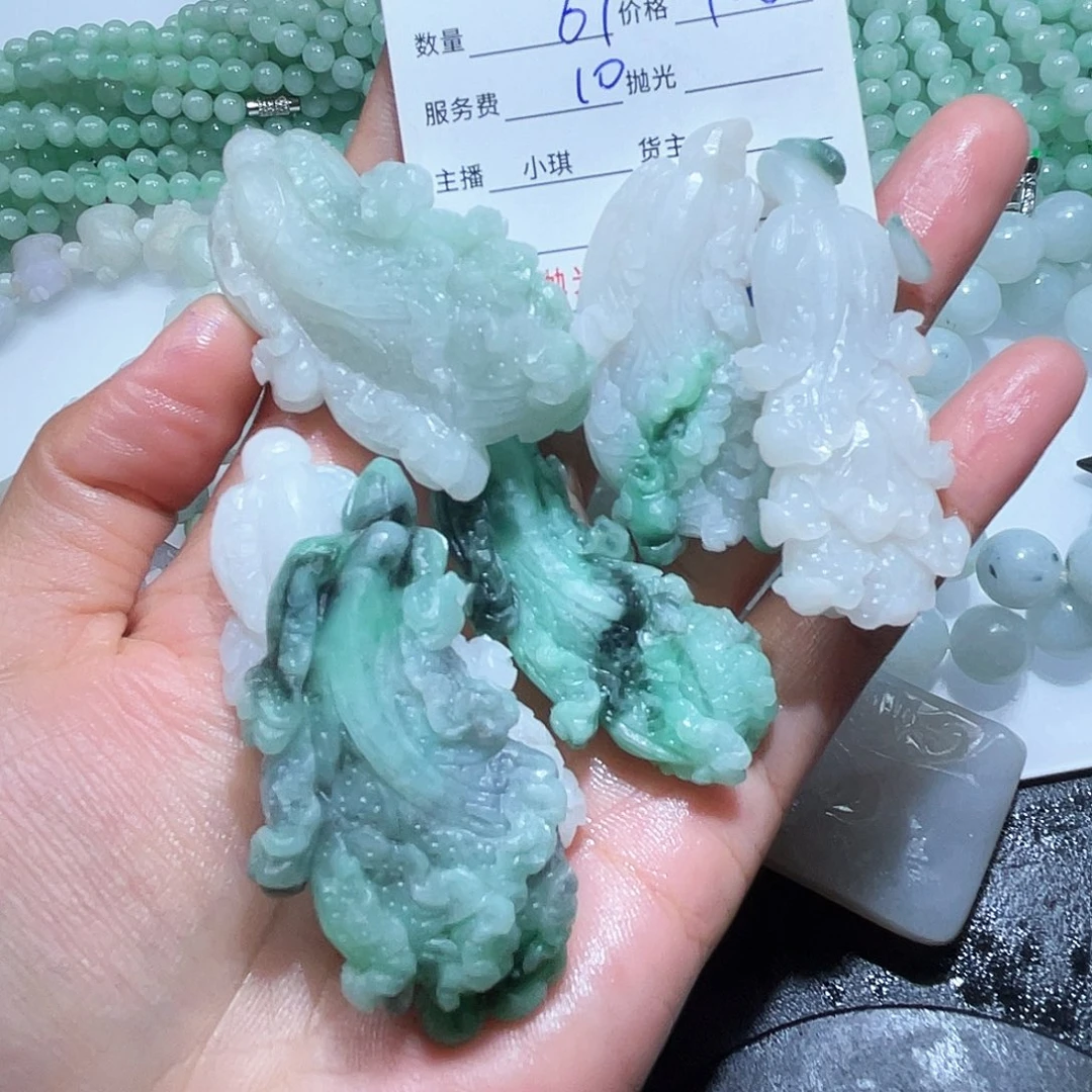 1***小翡翠未镶嵌颈饰这