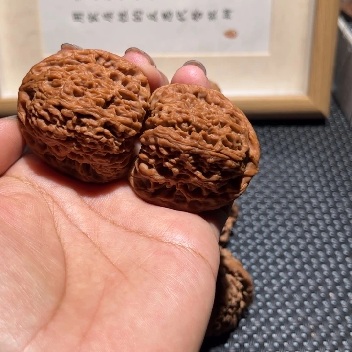 大***儿把件文玩核桃南疆43