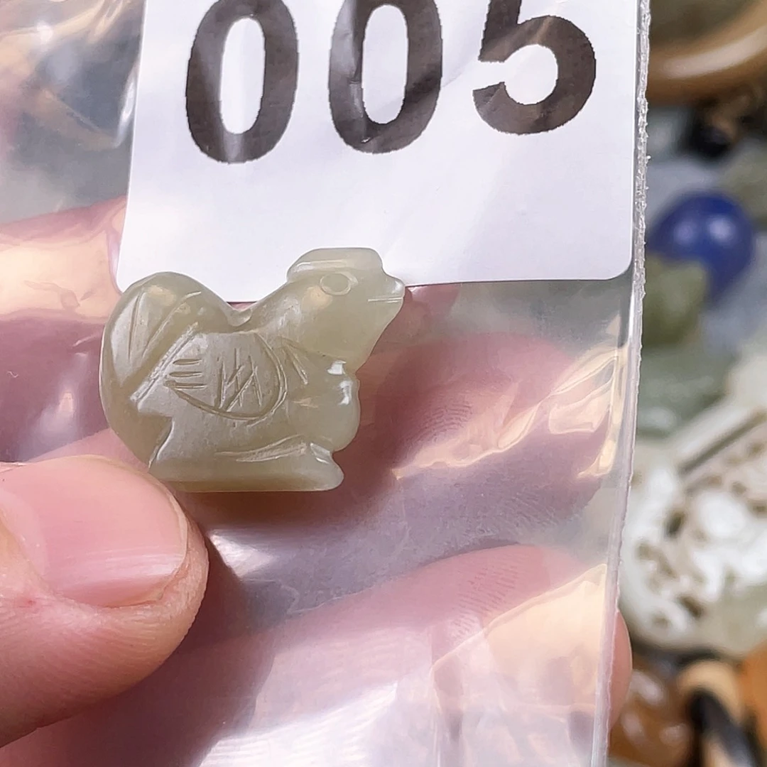 和田玉（糖玉）颈饰未镶嵌