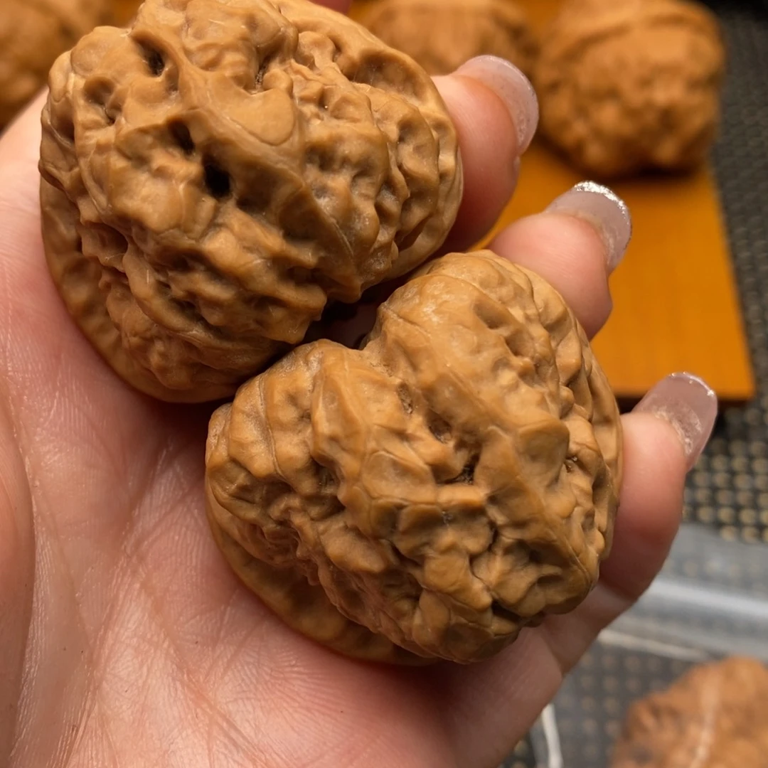 文玩核桃把件边39左右