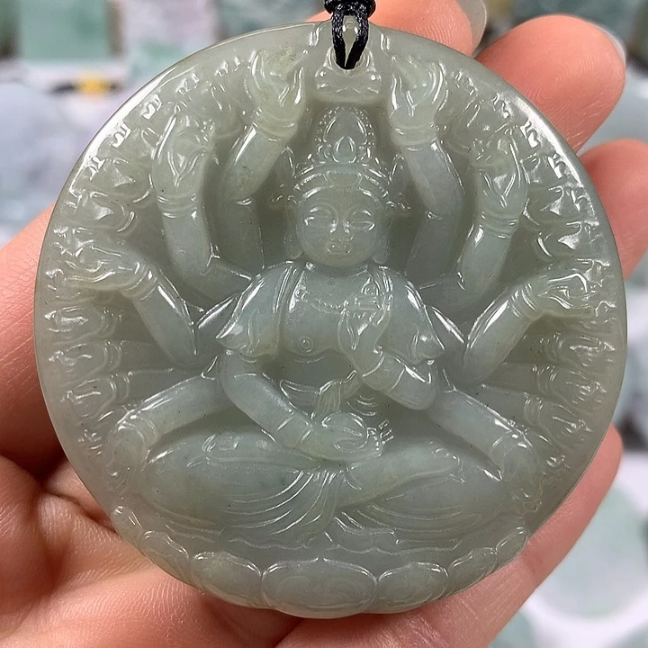 翡翠未镶嵌颈饰千手观音福利