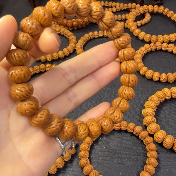 小***.吊坠桃核1313131313