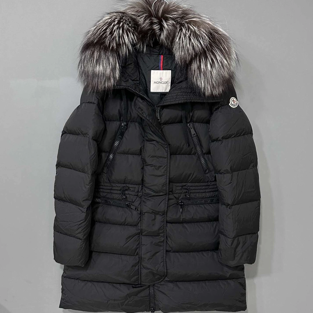 99新 MONCLER 黑色aphrotiti中长款狐毛羽绒服/3码/16983
