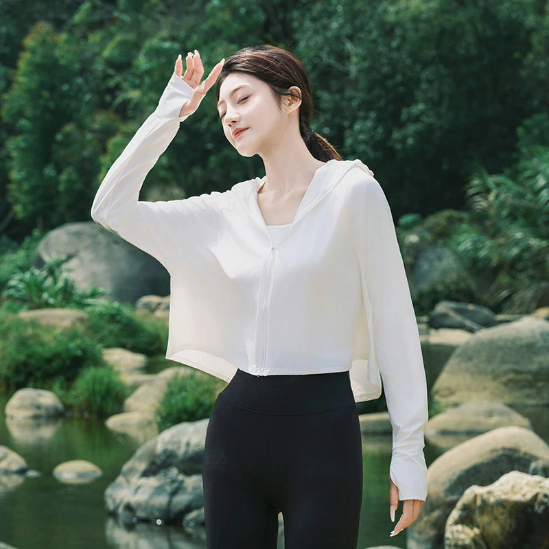 冰丝防晒衣女凉感透气防紫外线UPF50+夏季皮肤衣黑胶斗篷短款宽松