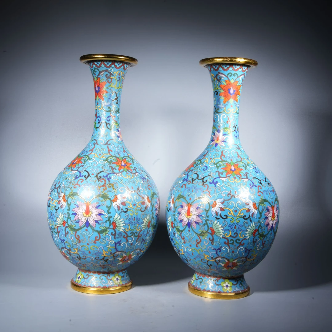 Tgz30 清代 铜胎掐丝珐琅瓶一对