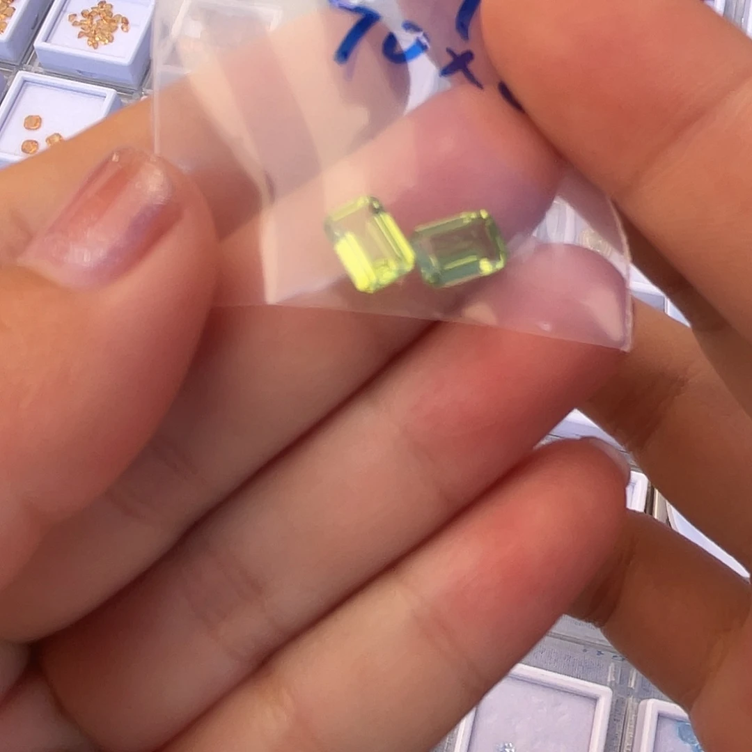 珠宝奇石未镶嵌橄榄石愿**祥定制